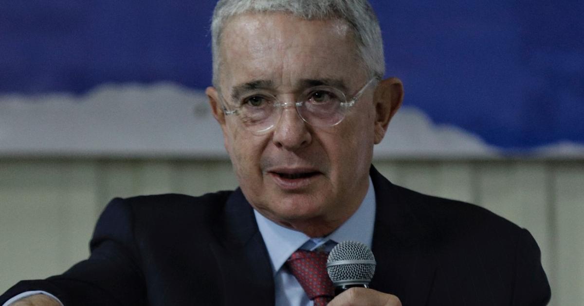 Noticias nacionales: Expresidente Álvaro Uribe sería condenado a 12 años