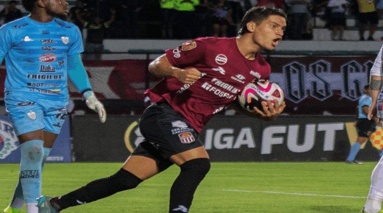 Carabobo FC mantiene dominio sobre Caracas en la Liga Futve