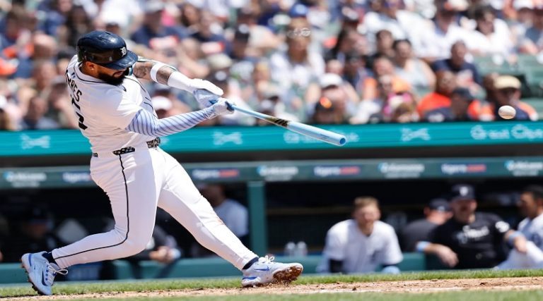 Detroit venció a Seattle para forzar el quinto juego decisivo