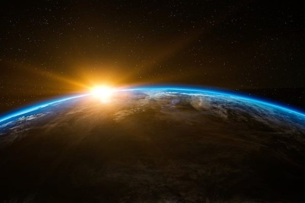 La Tierra está reflejando menos luz solar afectando el clima global