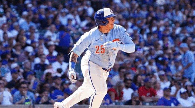 Moisés Ballesteros integra el róster de los Cachorros para la Serie del Comodín