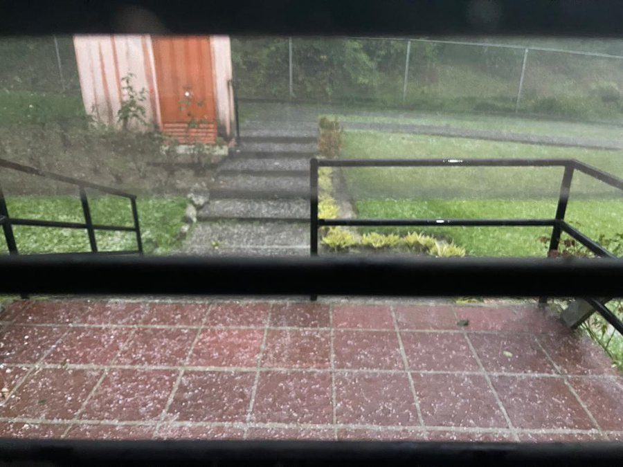 Reportan fuertes lluvias y tormentas eléctricas en la ciudad de Mérida