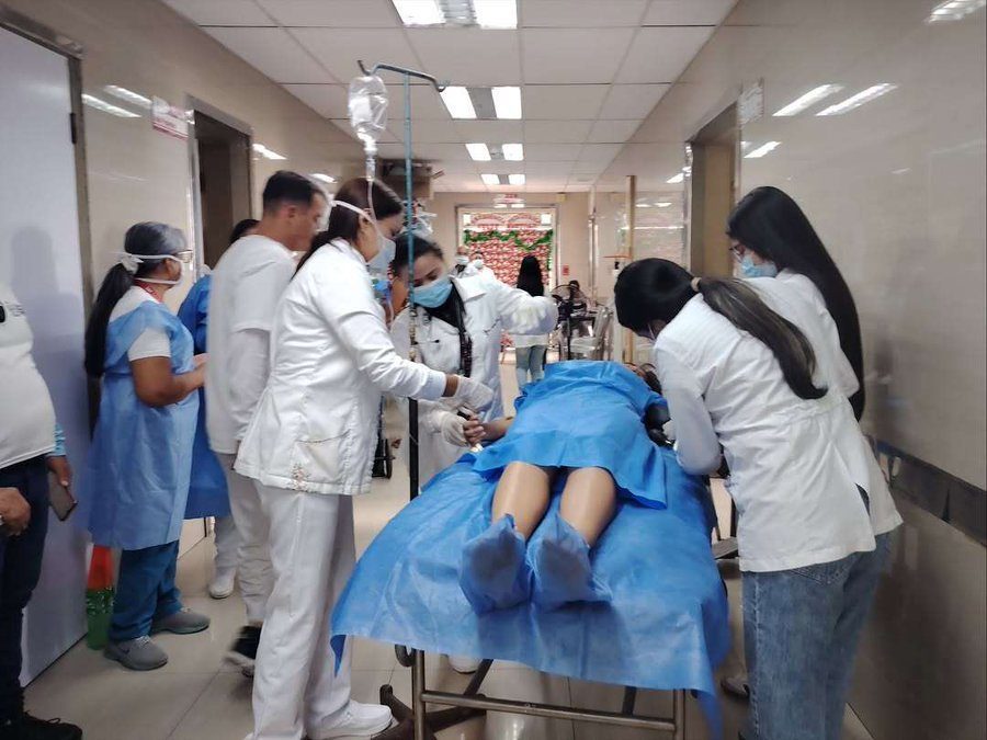 Reportan presunta intoxicación masiva en el Complejo Educativo "Simón Bolívar"
