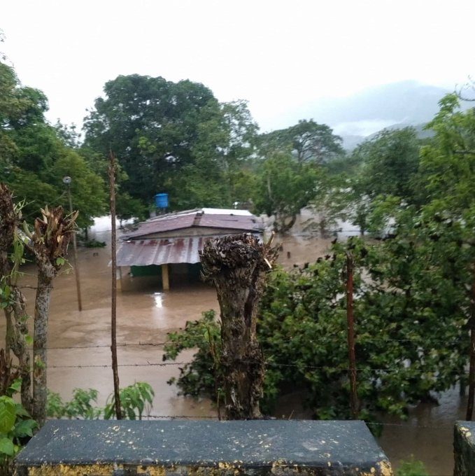 lluvias provocan el desbordamiento de varios ríos y las comunidades se mantienen en alerta máxima